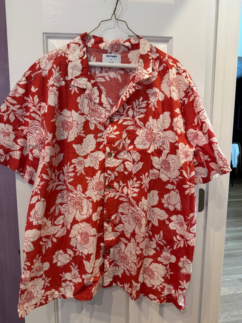 Old navy print shirt, XXL, rust color, not red, like new